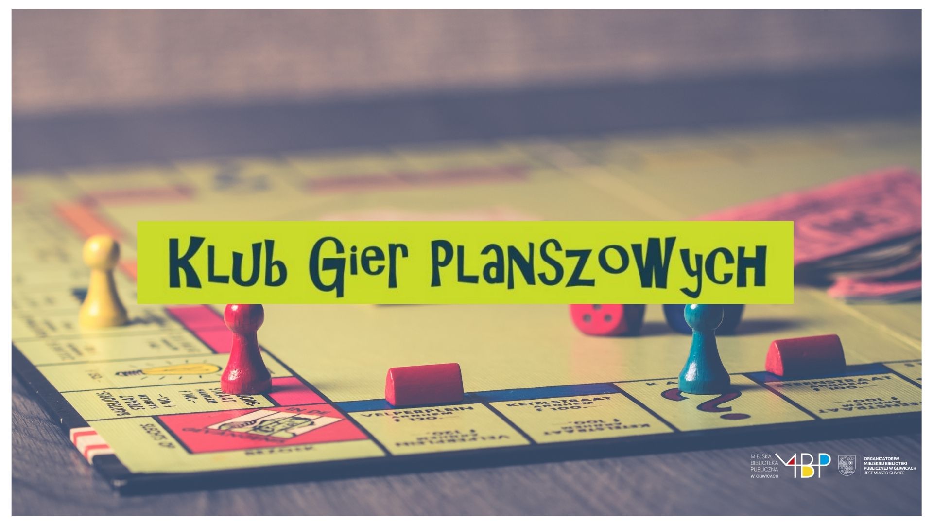 Grafika z czarnym napisem "Klub gier planszowych" na zielonym tle