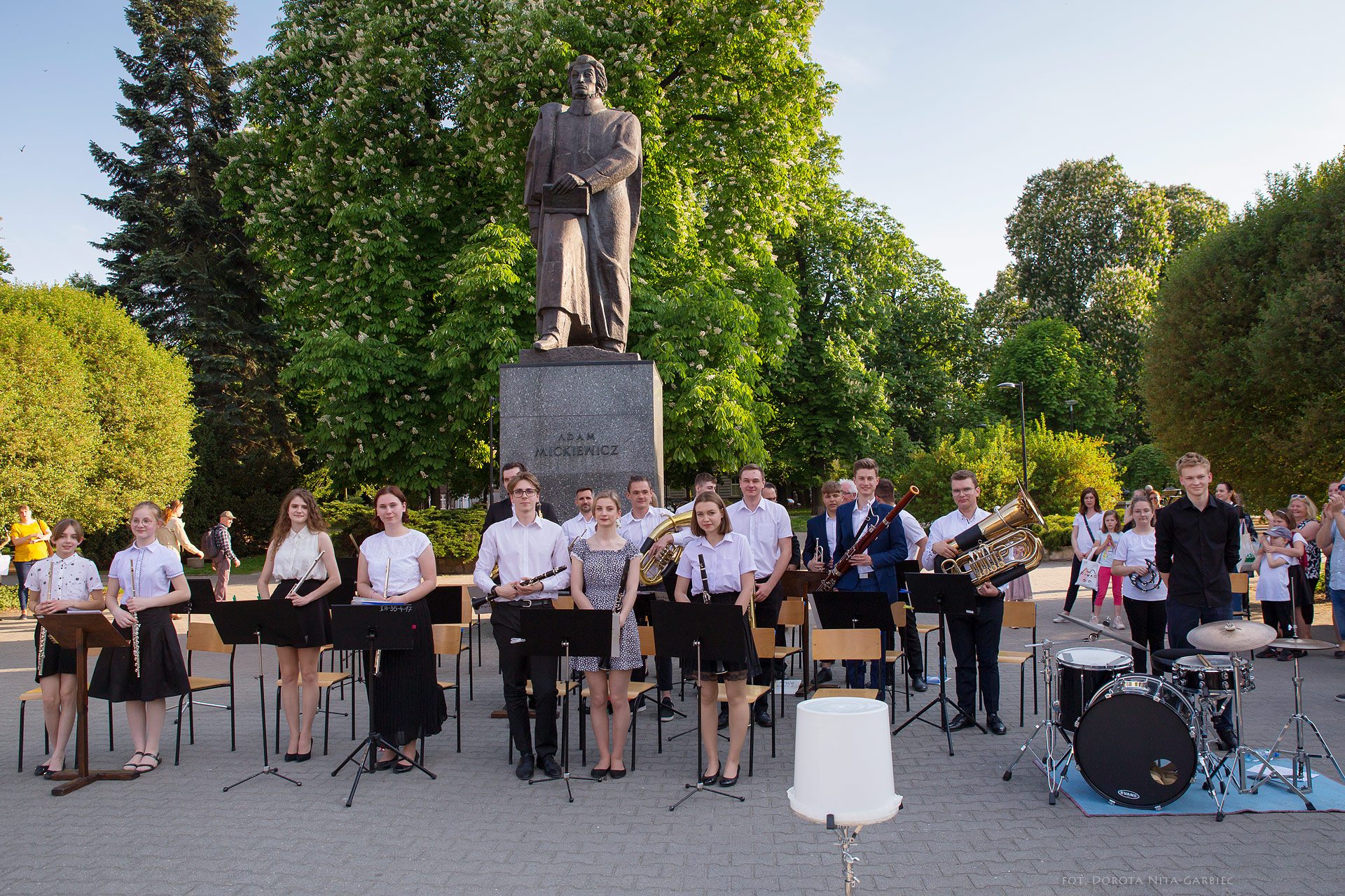 Koncert uczniów PSM w Parku Mickiewicza