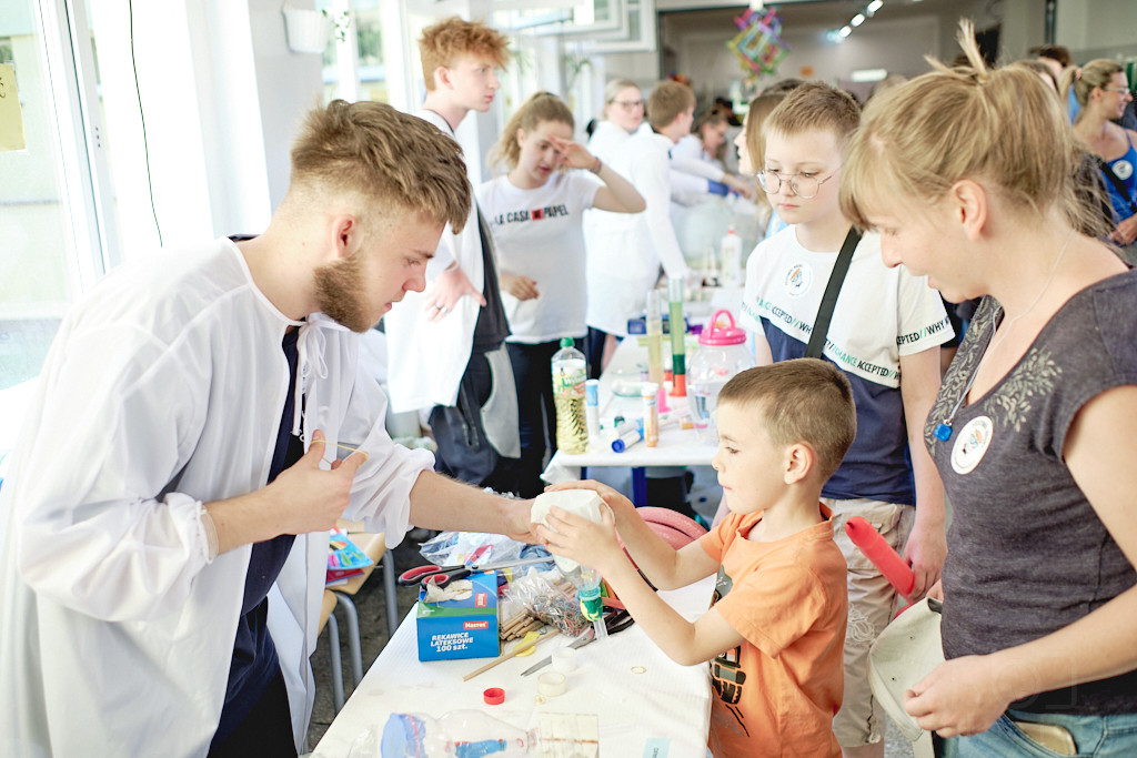 Festiwal Nauki 2022 w ZSO nr 8. foto: Michał Buksa