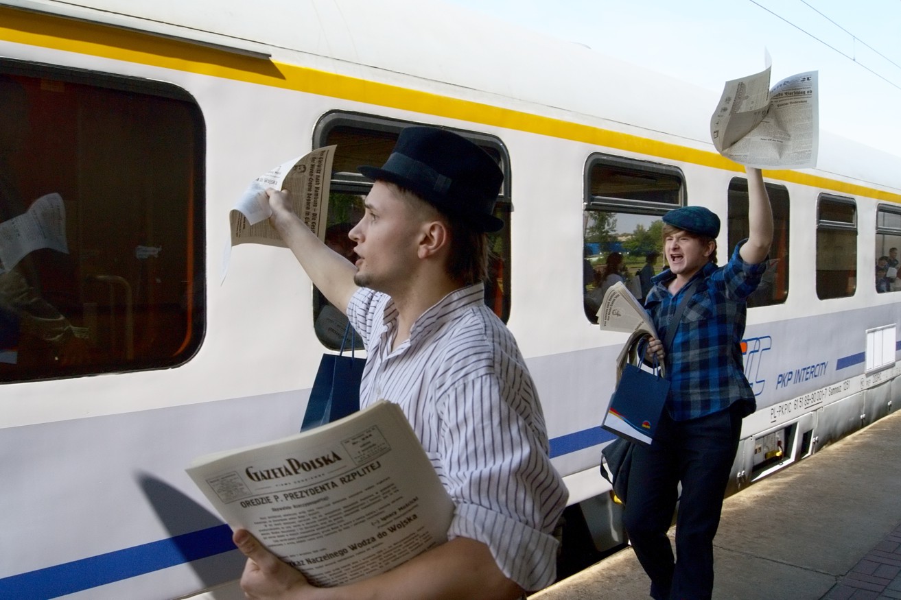 minispektakl "Gazeciarze" w wykonaniu uczniów Studium Wokalno – Baletowego w Gli