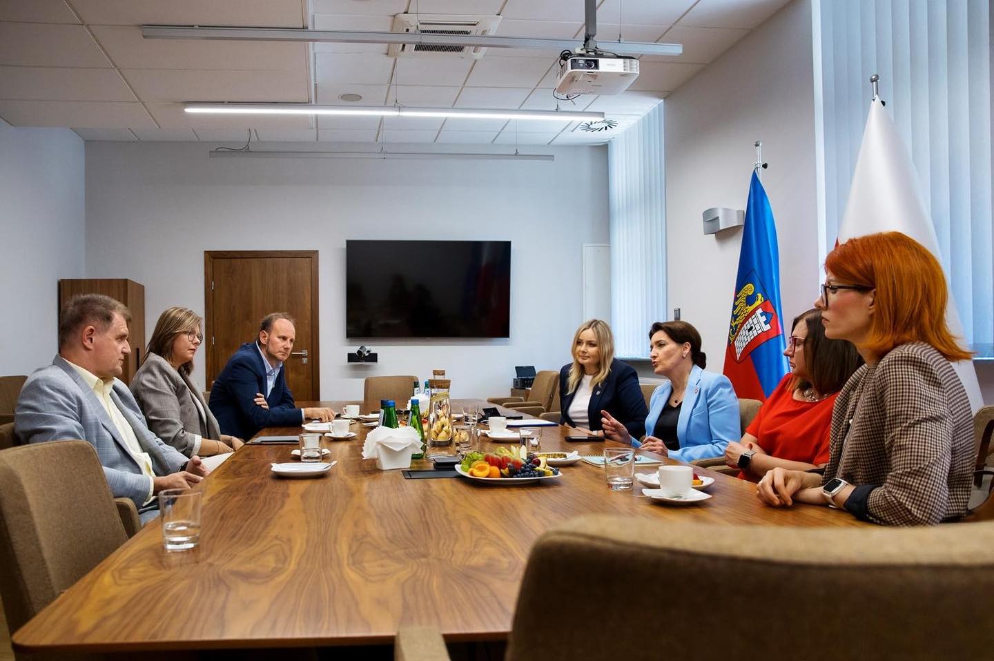 kobiety i mężczyźni