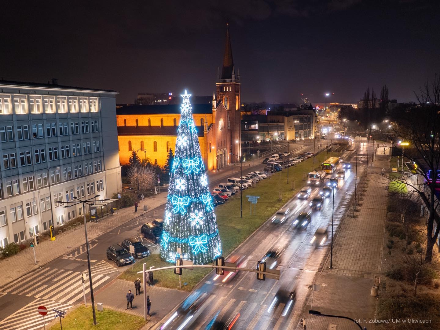 choinka przy ul. Dworcowej