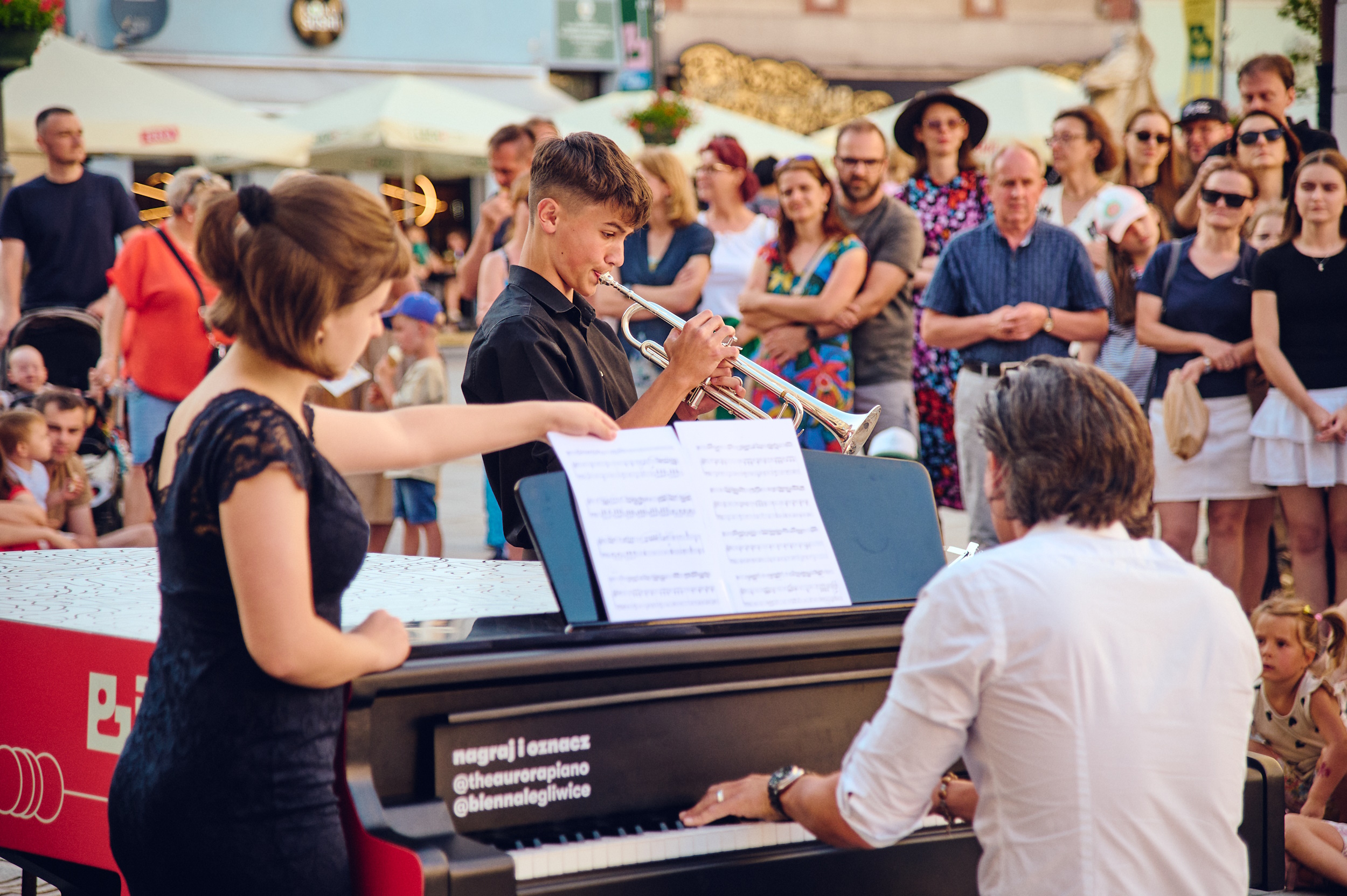 Fot. M. Buksa/UM Gliwice Koncert uczniów gliwickiej Państwowej Szkoły Muzycznej na Rynku