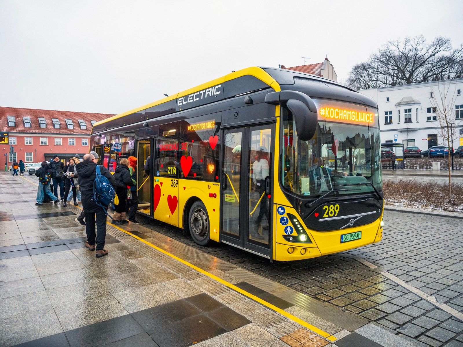 Autobus i ludzie