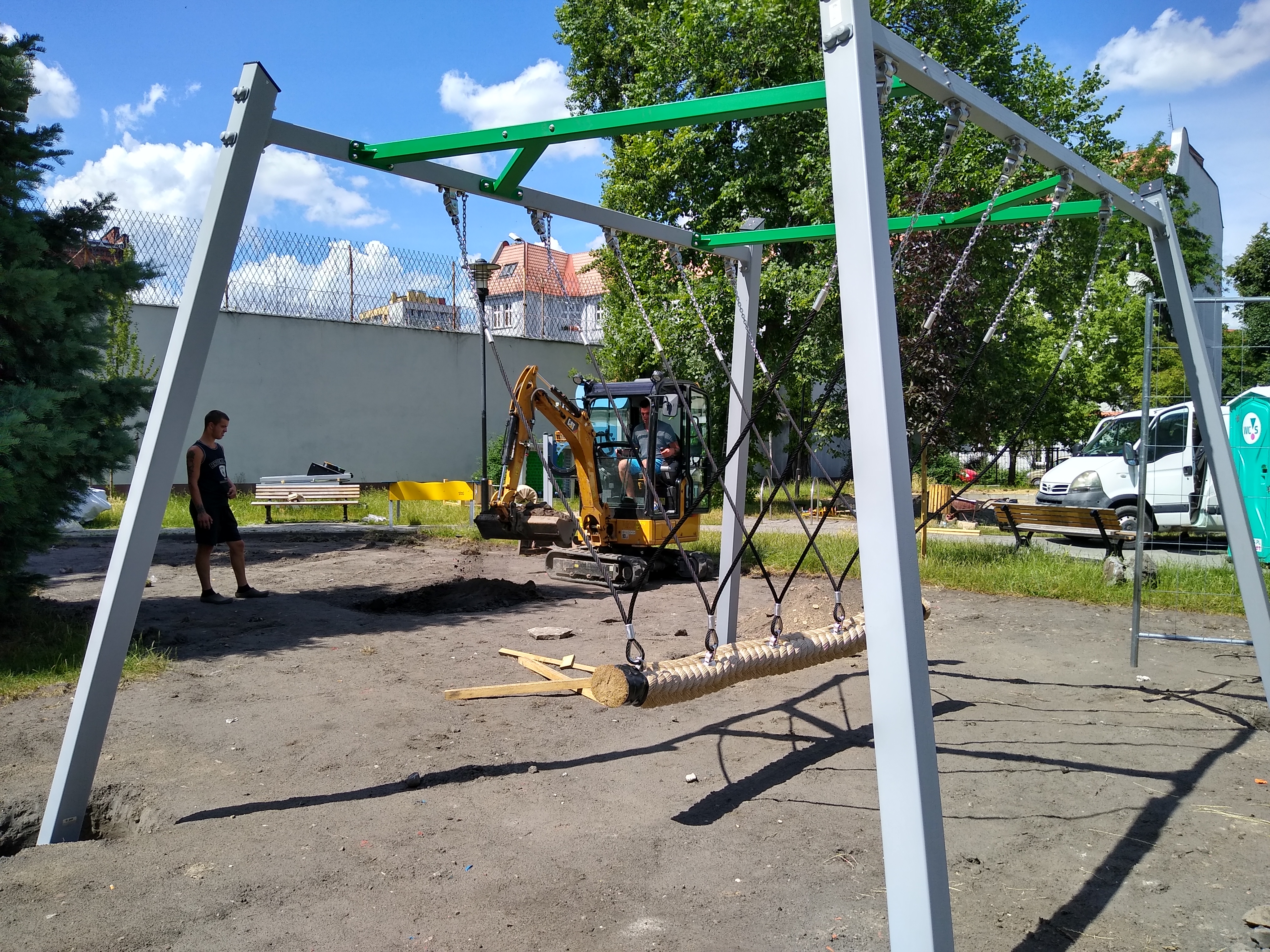 Trwa modernizacja placu zabaw na skwerze Bottrop. Plac znacznie zwiększy swoją powierzchnię. Fot. M.Foltyn/UM Gliwice plac zabaw na skwerze Bottrop
