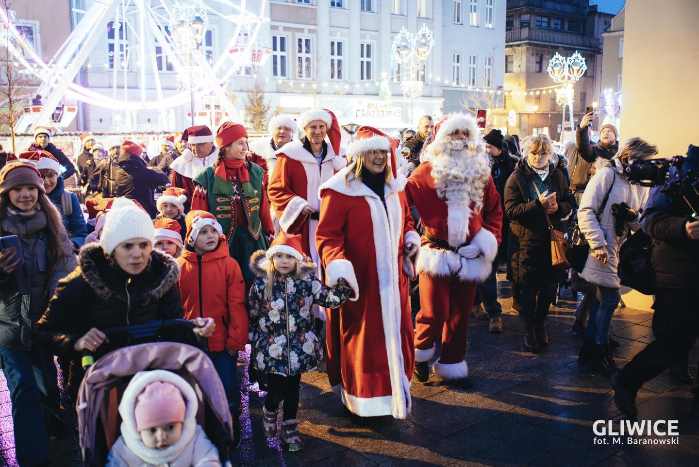 Orszak mikołajkowy z prezydentką