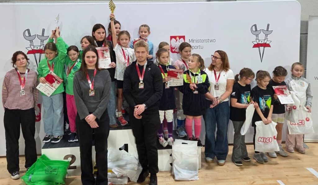 Zawodnicy Kosyniera na podium zawodów w Opolu