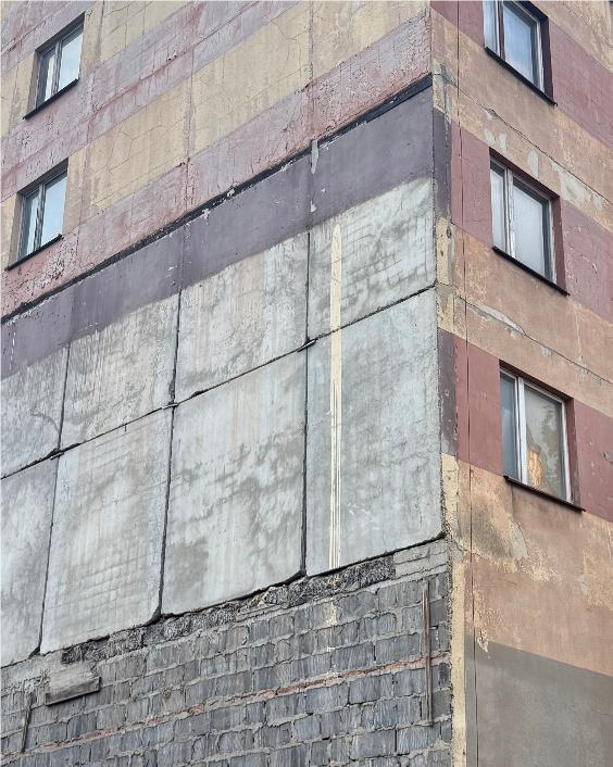 Ściana pustostanu po hotelu przy ul. Daszyńskiego 70 