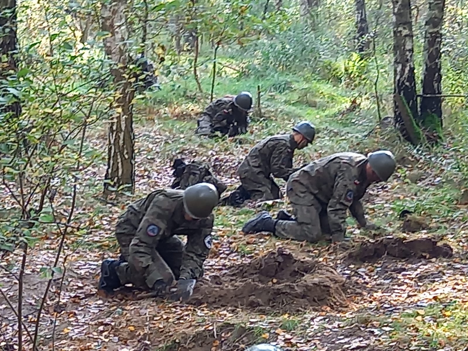 Zespołu Szkół Ekonomiczno-Technicznych im. Cichociemnych w Gliwicach - Certyfikowane Wojskowe Klasy Mundurowe