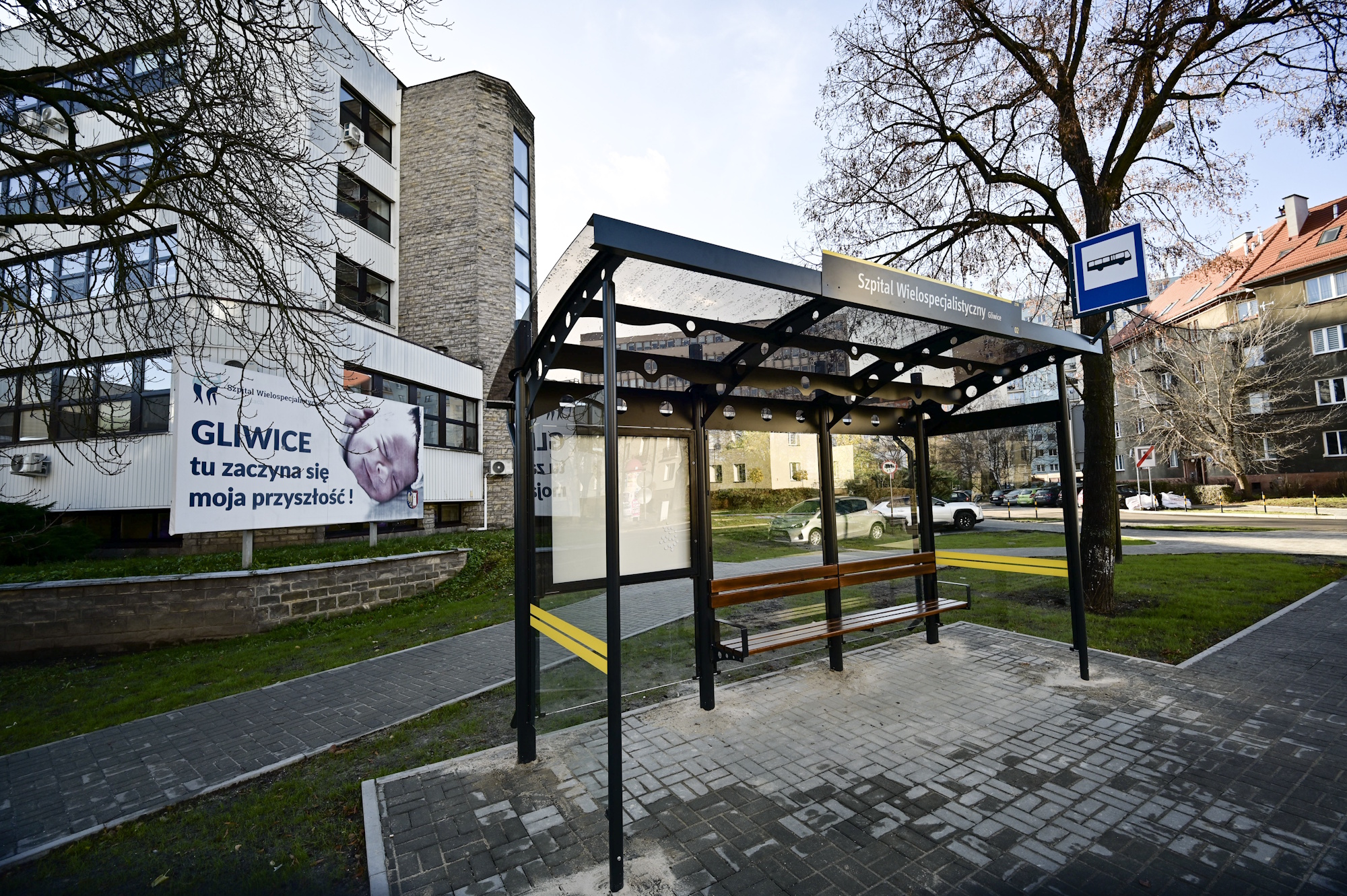 przystanek, budynek, ulica