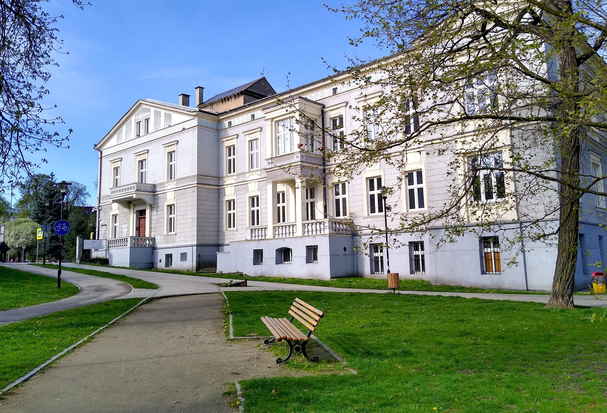 Jeśli wszystko pójdzie zgodnie z planem, za mniej więcej dwa lata przy ul. Siemińskiego, w dawnych zabudowaniach Państwowej Szkoły Muzycznej, zacznie działać nowa siedziba Centrum 3.0 – Gliwickiego Ośrodka Działań Społecznych