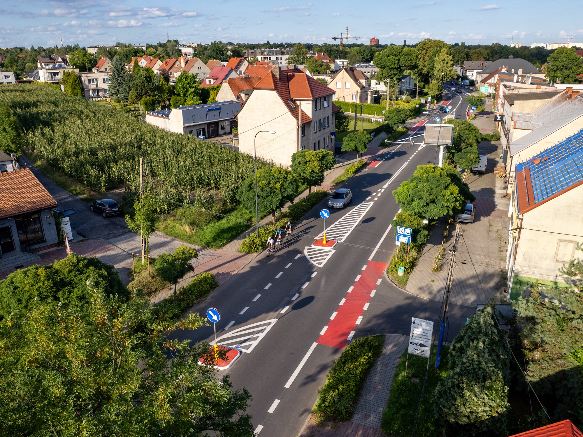 Ul. Daszyńskiego z pasami rowerowymi