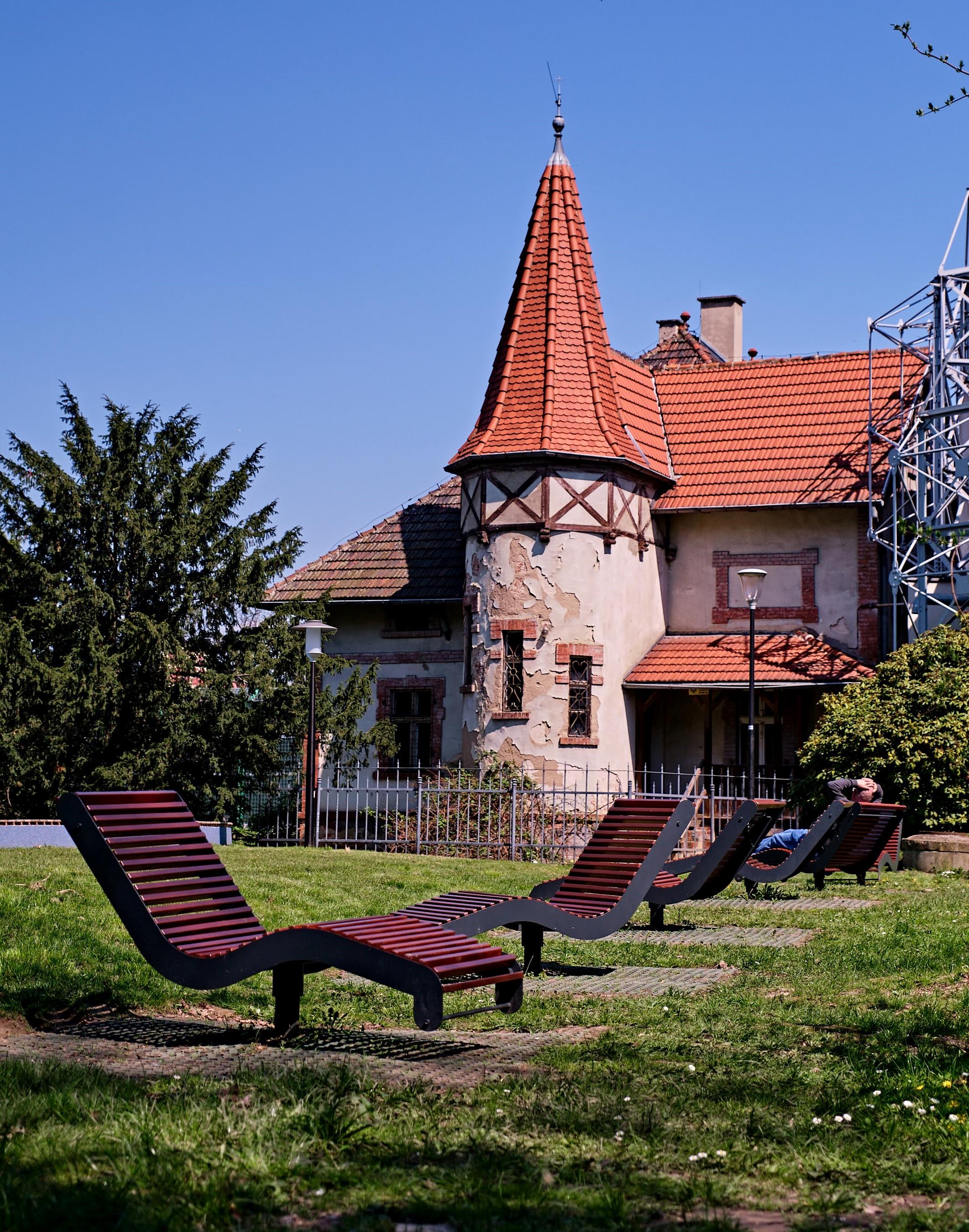 Domek Ogrodnika na sprzedaż 