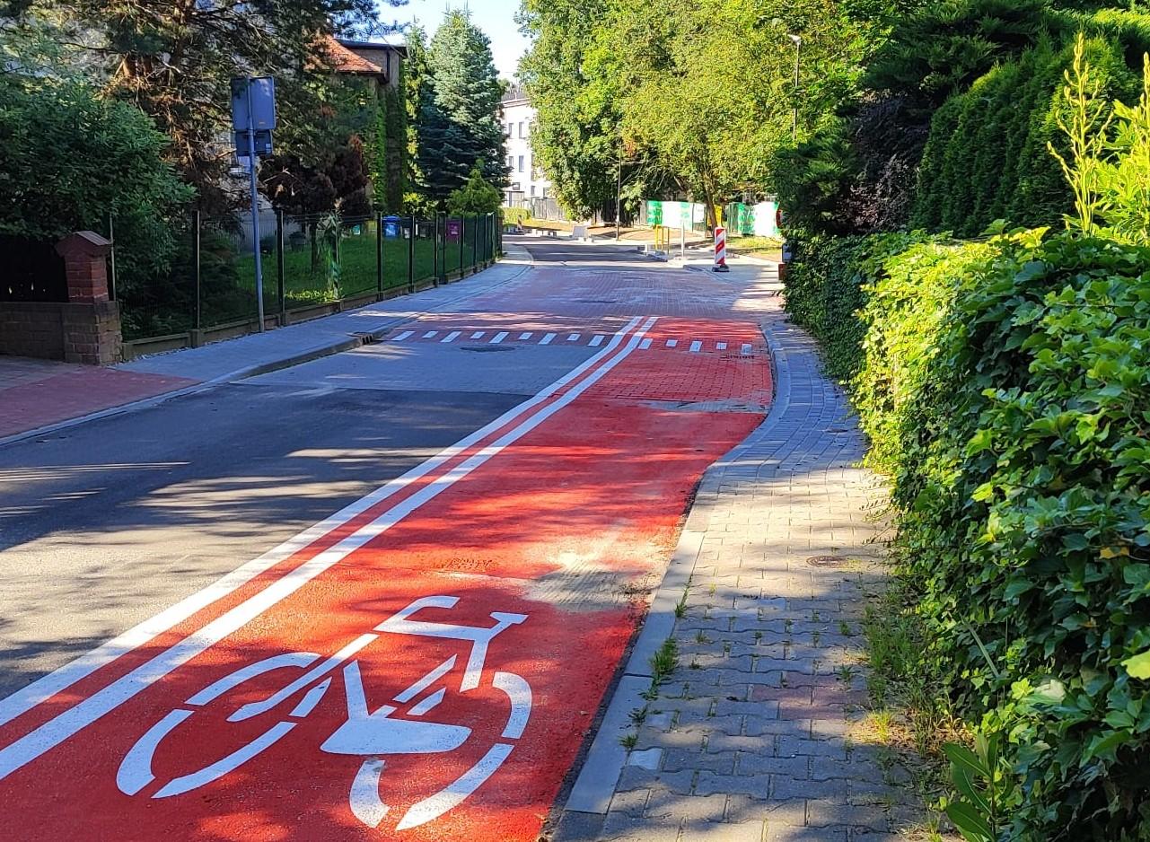 Dobiega końca wprowadzanie nowej organizacji ruchu w rejonie Zespołu Szkolno-Przedszkolnego nr 7