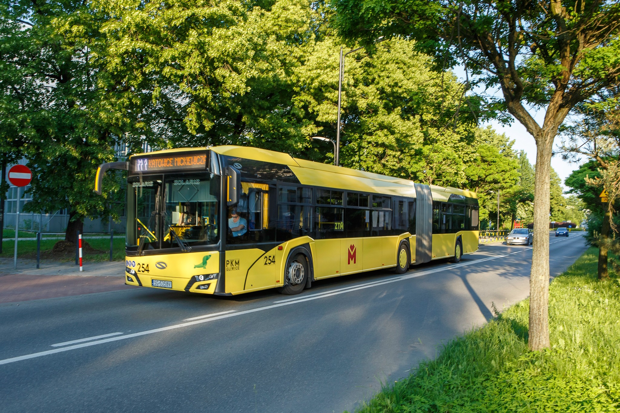 Zmiana tras linii metropolitalnych związana z remontem DTŚ. Zyskają mieszkańcy Sośnicy