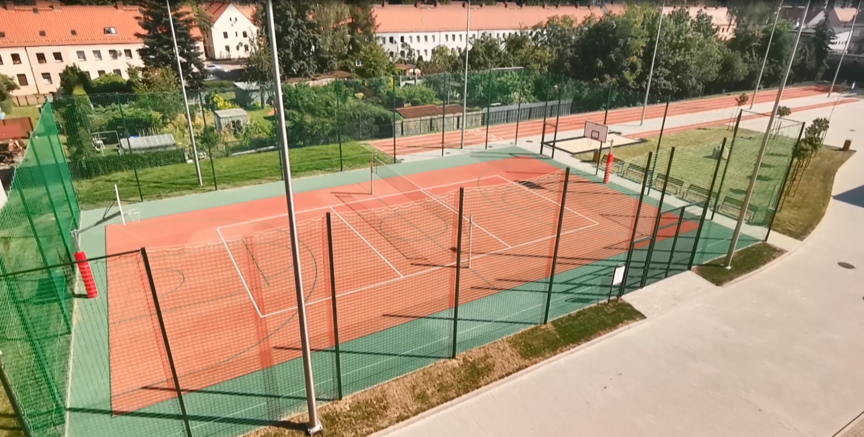 widok na boisko z góry